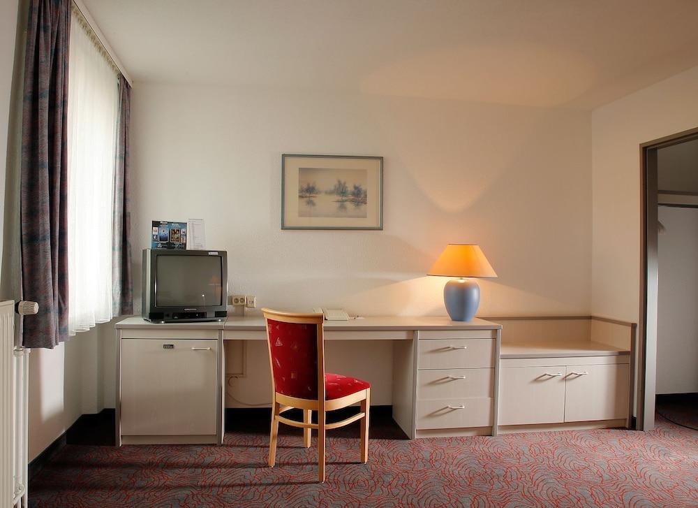 Days Inn Kassel Hessenland Esterno foto